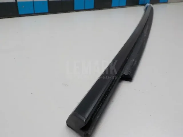 Накладка стекла заднего левого для  BMW 6-serie E64 2004-2009