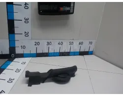 Уплотнитель капота