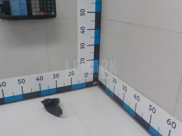 Воздуховод бампера левый