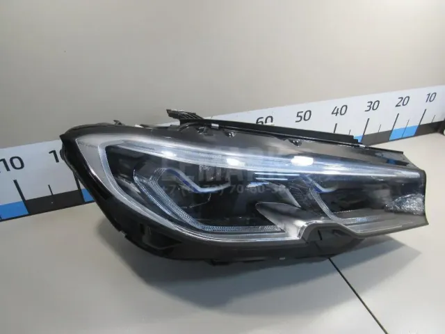 Фара правая для  Ford Focus III 2011-2019