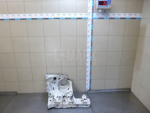 Лонжерон передний правый