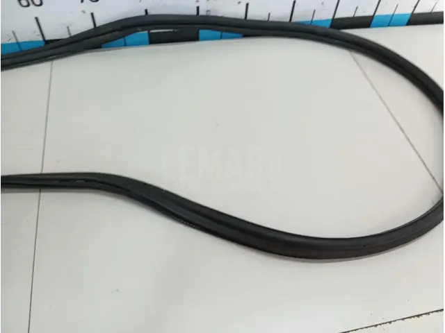 Уплотнитель багажника для  Chrysler Sebring/Dodge Stratus 2001-2007