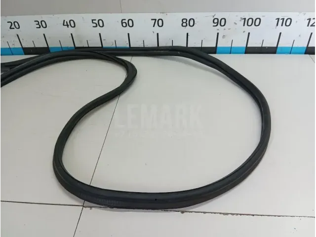 Уплотнитель багажника для  Chrysler Sebring/Dodge Stratus 2001-2007