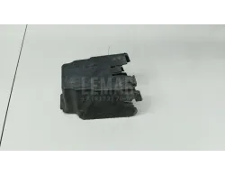 Кожух замка капота