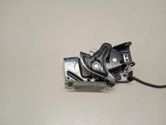 Замок капота для  BMW X5 E70 2007-2013