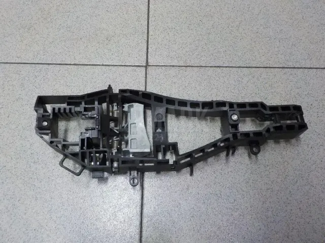 Кронштейн ручки для  Ford S-MAX 2006-2015