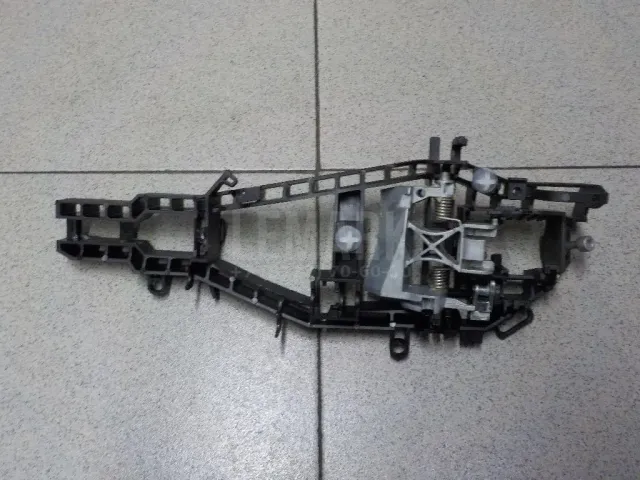 Кронштейн ручки для  Ford S-MAX 2006-2015