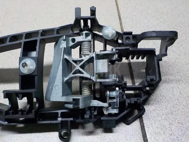 Кронштейн ручки для  Changan Alsvin (B511) 2018