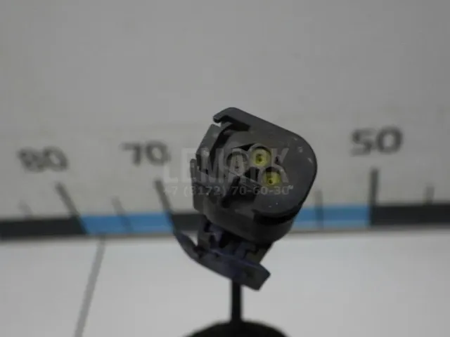 Замок капота для  Audi R8 2007-2015