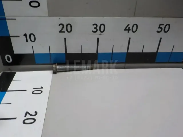 Болт заднего рычага