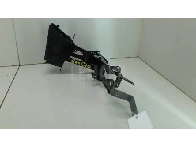 Кронштейн крепления фары для  Aurus