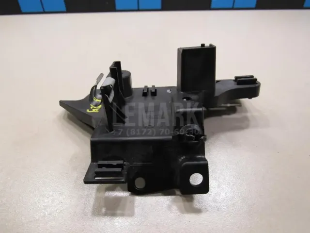 Кронштейн (сопут. товар) для  BMW 2-serie F45/F46 Tourer 2015-2022