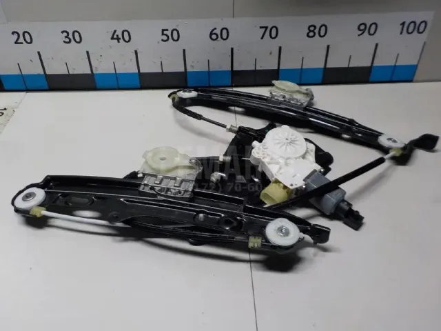 Стеклоподъемник электр. задний правый для  Ford Fiesta 2008-2019