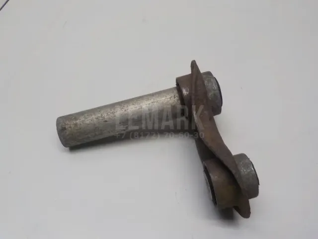 Рычаг задний