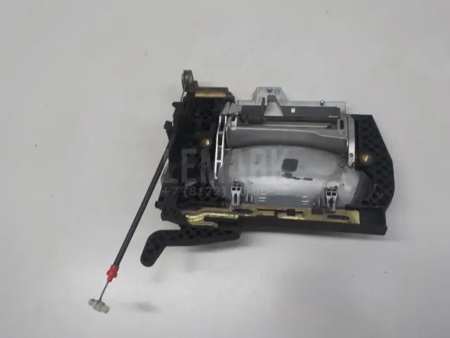 Кронштейн ручки для  Chrysler Sebring/Dodge Stratus 2001-2007