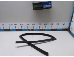 Уплотнитель стекла двери