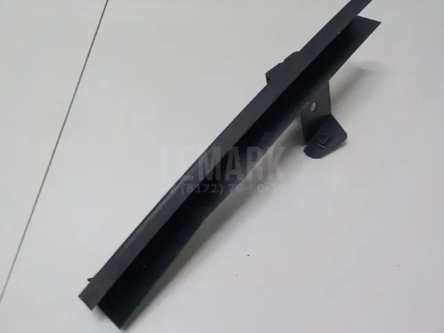 Направляющая стекла двери для  Chrysler Sebring/Dodge Stratus 2001-2007