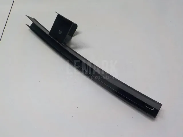 Направляющая стекла двери для  Chrysler Sebring/Dodge Stratus 2001-2007