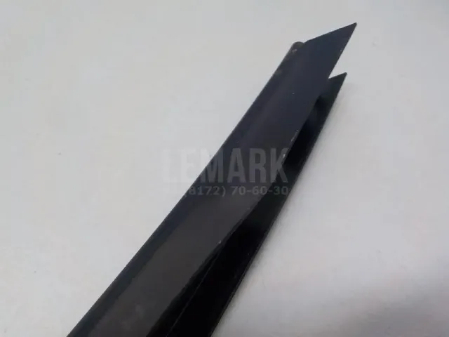 Направляющая стекла двери для  Chrysler Sebring/Dodge Stratus 2001-2007