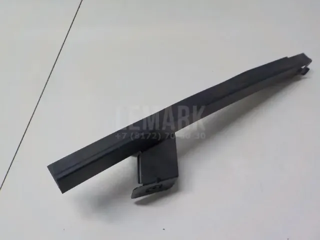 Направляющая стекла двери для  Chrysler Sebring/Dodge Stratus 2001-2007