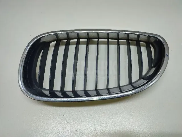Решетка радиатора левая для  Ford S-MAX 2006-2015