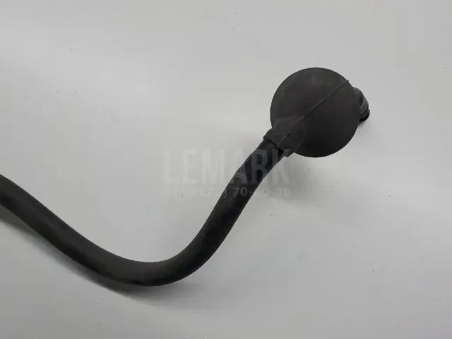 Форсунка омывателя зад стекла
