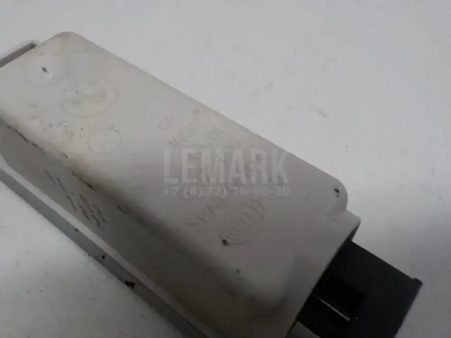 Плафон салонный для  Ford B-MAX 2012-2018