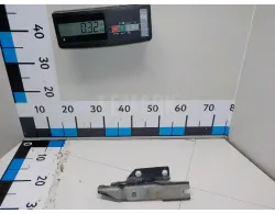 Петля капота левая