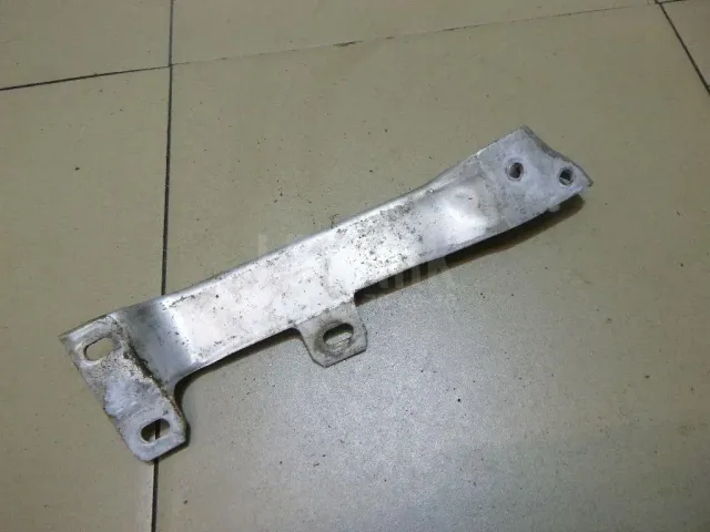 Кронштейн усилителя переднего бампера левый для  Chery Very (A13) 2011-2014