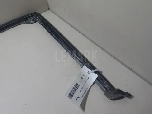 Уплотнитель двери для  Ford C-MAX 2003-2010