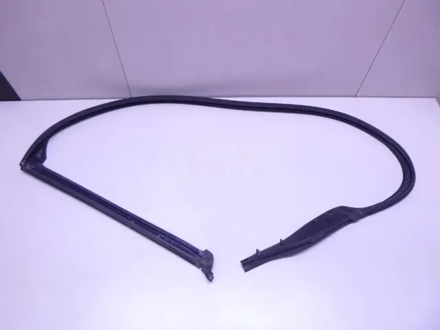 Уплотнитель двери для  Ford C-MAX 2003-2010