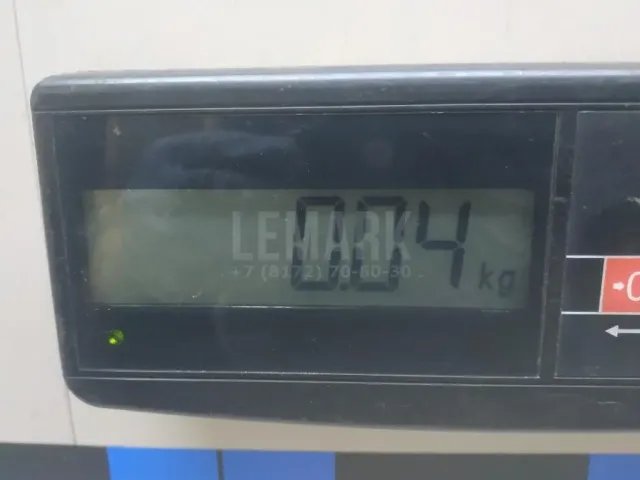 Накладка стекла заднего левого