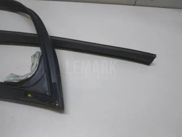 Уплотнитель стекла двери для  Exeed VX (M36T) 2021