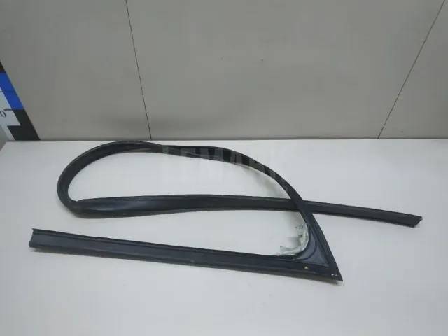 Уплотнитель стекла двери для  Exeed VX (M36T) 2021