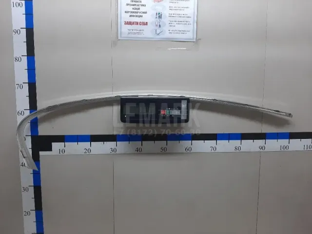 Накладка стекла заднего левого