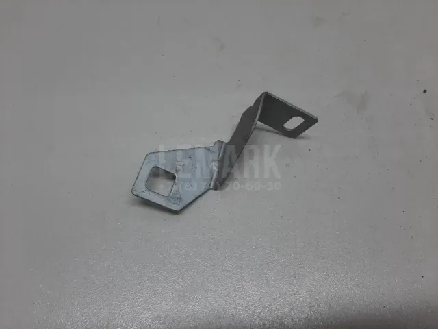 Кронштейн переднего бампера левый для  Ford C-MAX 2003-2010