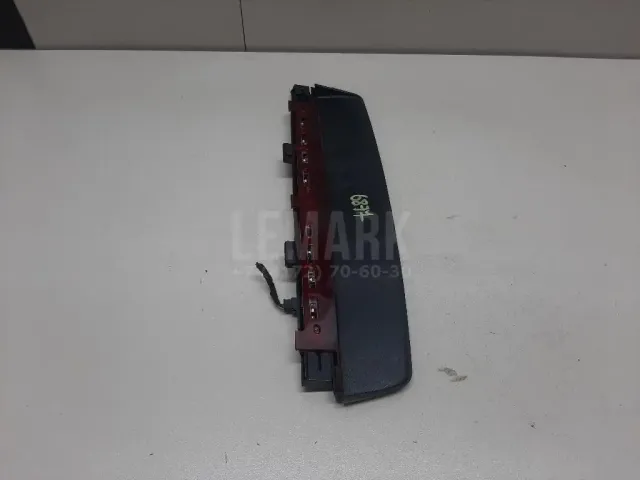 Фонарь задний (стоп сигнал) для  Ford C-MAX 2003-2010