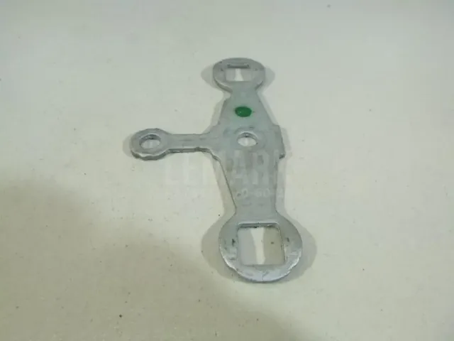 Кронштейн форсунки для  CASE SV300 2012