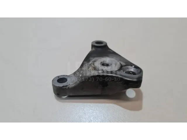 Кронштейн ролика-натяжителя руч. ремня для  Ford C-MAX 2003-2010