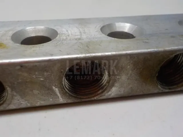 Соединитель металлический