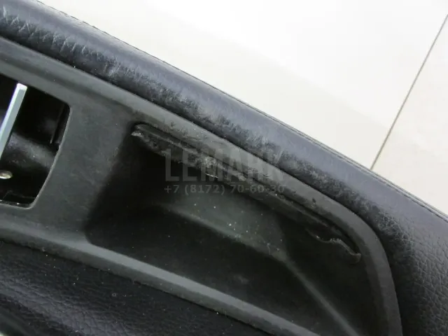 Обшивка двери передней левой для  Ford Focus II 2008-2011