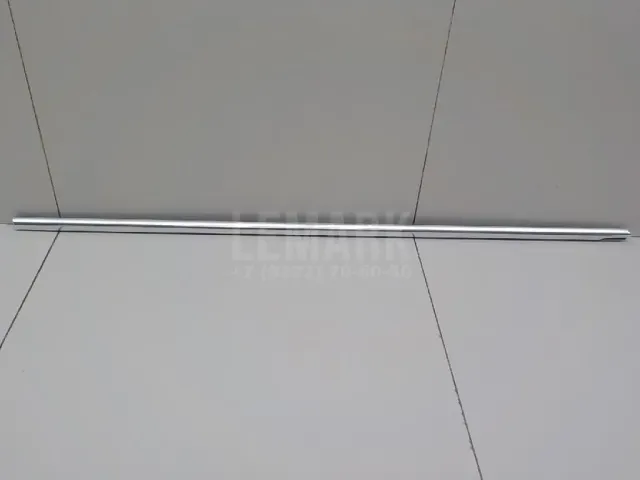 Накладка стекла заднего левого