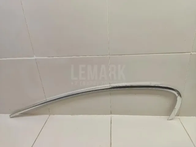 Накладка стекла заднего левого