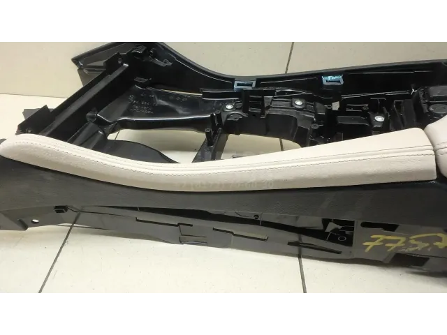 Консоль для  Ford Ranger 2006-2012