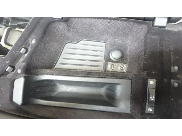Консоль для  Ford Ranger 2006-2012