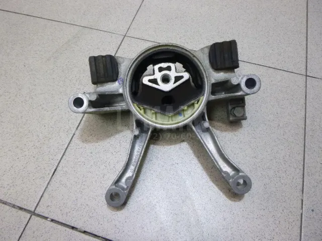 Опора КПП для  Ford Kuga 2008-2012
