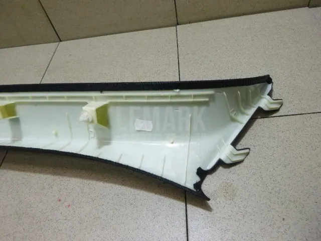 Обшивка стойки для  Ford Kuga 2008-2012