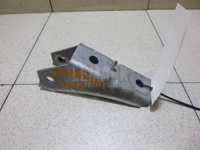 Кронштейн задней балки для  Audi A3 (8L1) 1996-2003