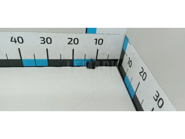 Кнопка стеклоподъемника