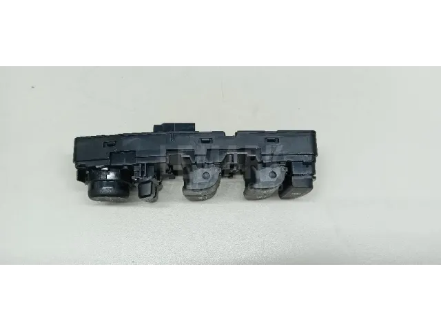 Блок управления стеклоподъемниками для  BMW 4-serie F32/F33/F82 2012-2020